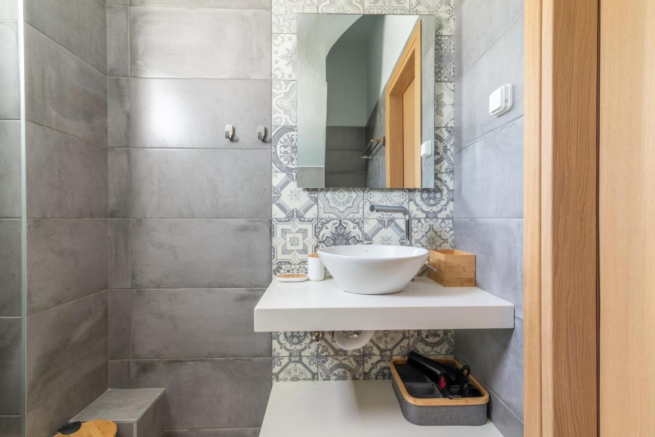 Magriplis Hill Apts Gúvesz Kültér fotó